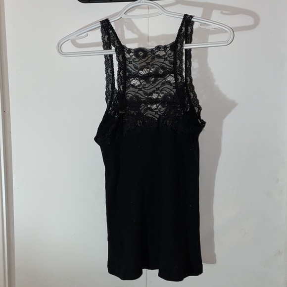 Black lace tank top - Picture 4 of 4